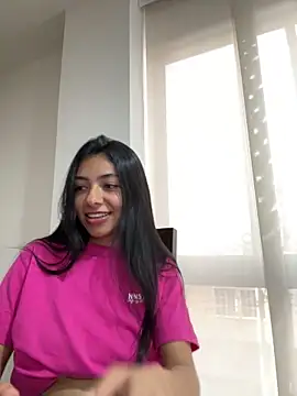 Liissa cute  online show from February 17, 2025, 10:25 pm