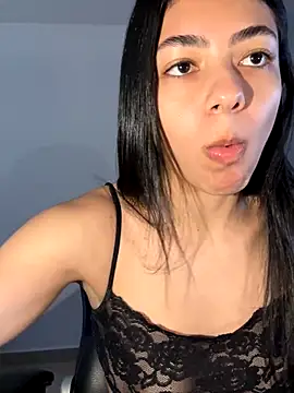 Liissa cute  online show from October 23, 2025, 7:01 pm