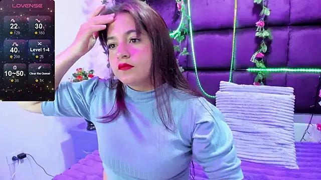 MariaClay online show from April 21, 2026, 12:11 pm