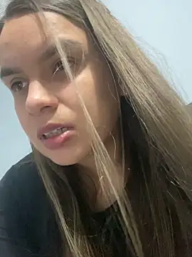 Snapshot of Nathaly00_ chatting on November 27, 2025, 12:56 am Nathaly00 online show from November 27, 2025, 12:56 am