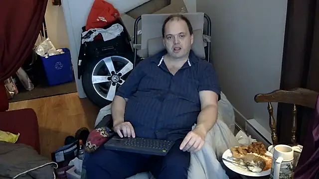 caressonnousxh online show from December 5, 2025, 1:47 am