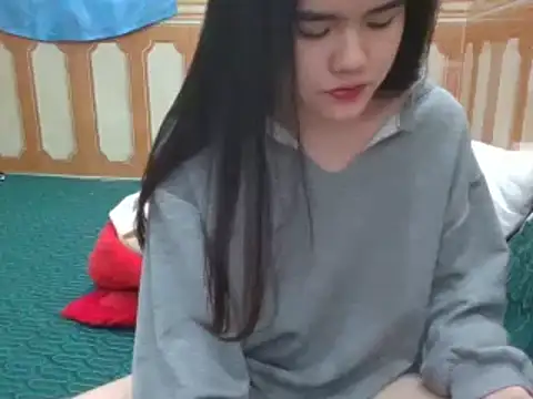 Yin-girl online show from January 12, 2025, 5:24 am