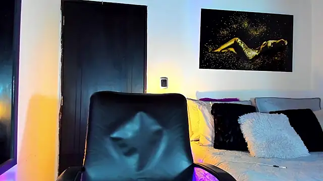 KimberlyBanks2 online show from January 20, 2025, 10:26 pm