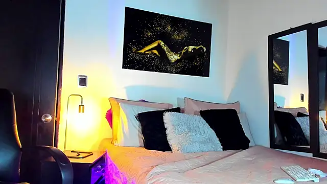 KimberlyBanks2 online show from January 29, 2025, 1:37 am