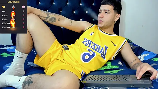 Noha white online show from February 10, 2025, 9:15 pm