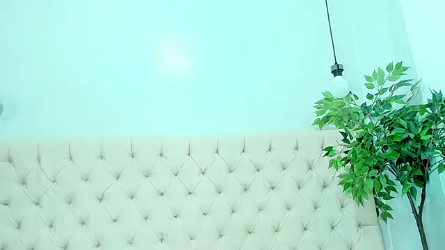 Snapshot of Briyit_Doll chatting on December 28, 2024, 8:36 pm Briyit Doll online show from December 28, 2024, 8:36 pm