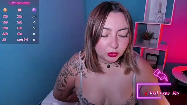 miaawild online show from February 18, 2025, 11:08 pm