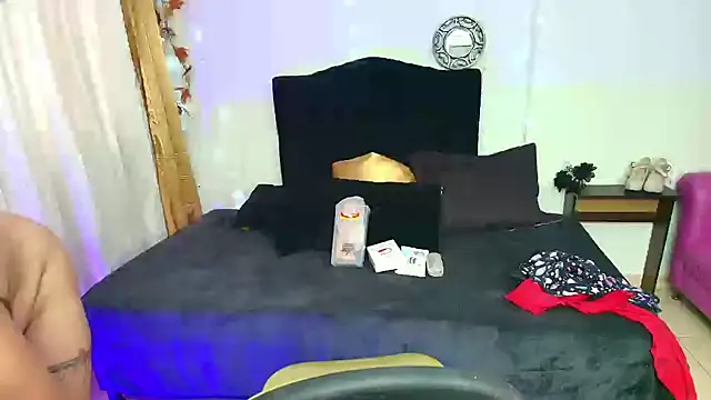 sofiasex99 online show from February 12, 2025, 9:11 pm