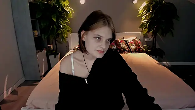 CandyBooms  online show from September 27, 2025, 5:23 am