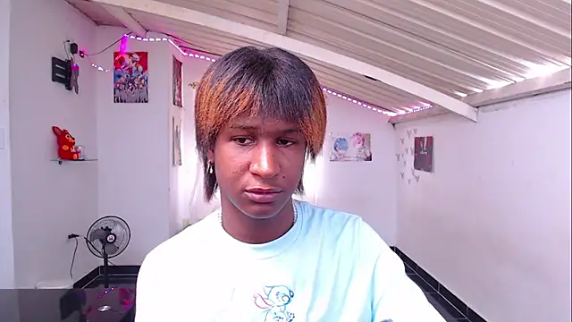 Angell Dustt  online show from February 23, 2025, 4:13 pm