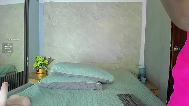 Snapshot of Adele_89 chatting on September 18, 2025, 7:27 pm Adele 89 online show from September 18, 2025, 7:27 pm