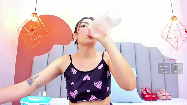 ThailyCherry online show from February 7, 2025, 7:17 pm