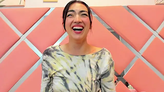 ThailyCherry online show from March 1, 2025, 1:53 am