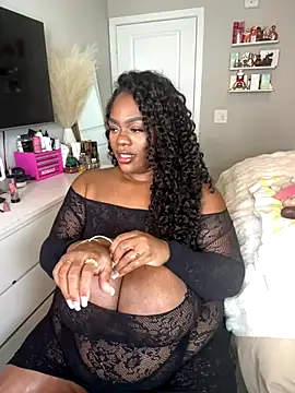 Snapshot of Mari_Melons chatting on October 5, 2025, 5:33 pm Mari Melons online show from October 5, 2025, 5:33 pm