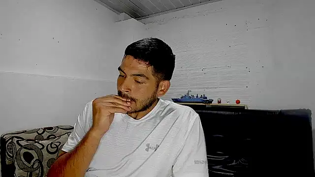 Himoreno25 online show from March 12, 2025, 5:24 am