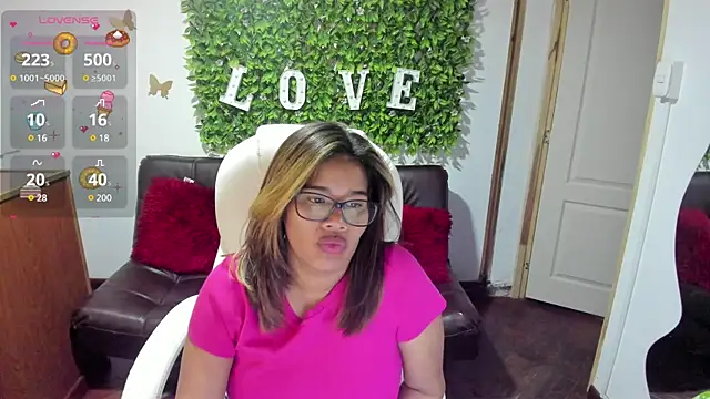 Enma  clark online show from February 11, 2025, 7:16 pm