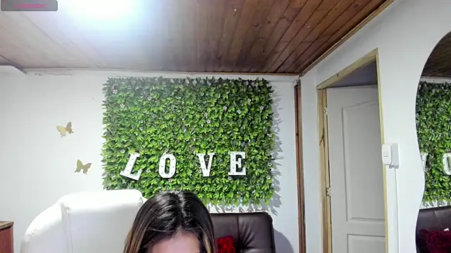 Enma  clark online show from March 10, 2025, 7:07 pm