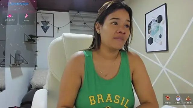 Snapshot of Enma__clark chatting on June 9, 2026, 4:13 am Enma clark online show from June 9, 2026, 4:13 am