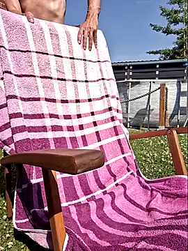 Snapshot of Slegde85 chatting on June 27, 2026, 2:34 pm Slegde85 online show from June 27, 2026, 2:34 pm