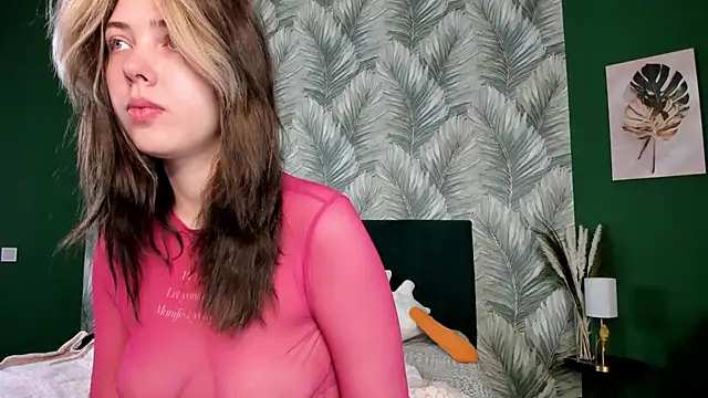 Vanessa Walters online show from October 3, 2025, 2:52 am