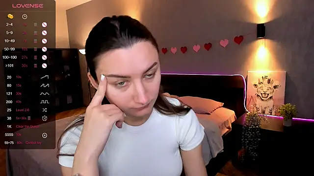 annacooleman online show from September 10, 2025, 2:11 am