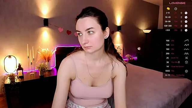 annacooleman online show from December 2, 2025, 2:06 am