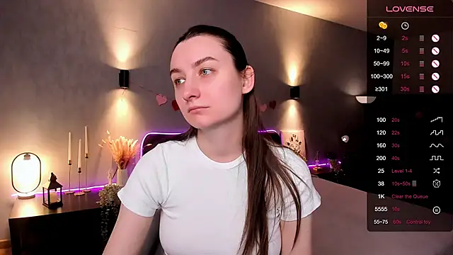 annacooleman online show from April 21, 2026, 2:04 am