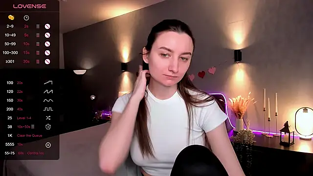 annacooleman online show from April 22, 2026, 2:14 am