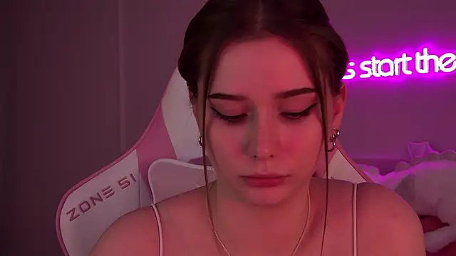 DianaVert online show from February 7, 2025, 4:37 am