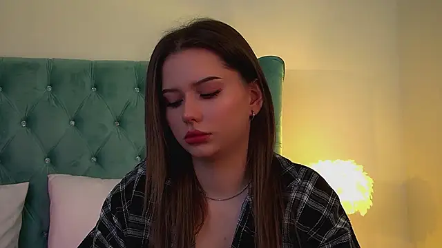 DianaVert online show from May 11, 2026, 9:56 pm