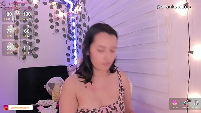 moonliiiight1 online show from December 23, 2024, 12:14 am