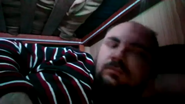 ZARRENAAR3 online show from December 5, 2025, 6:22 am