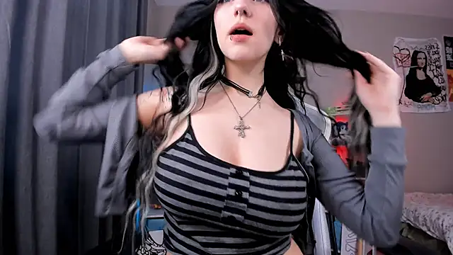 Viv Player online show from March 19, 2025, 4:25 am