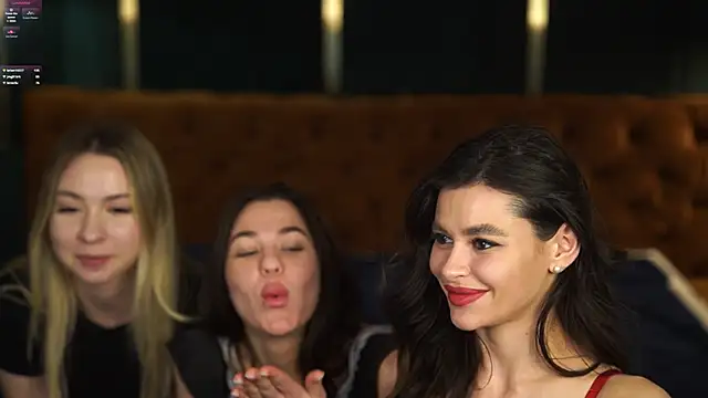 Snapshot of Gabriella054 chatting on February 7, 2025, 2:58 pm Gabriella054 online show from February 7, 2025, 2:58 pm