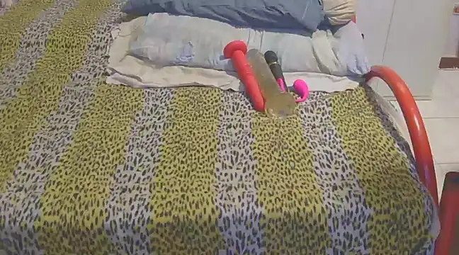 couplemilf2 online show from December 1, 2024, 4:29 pm