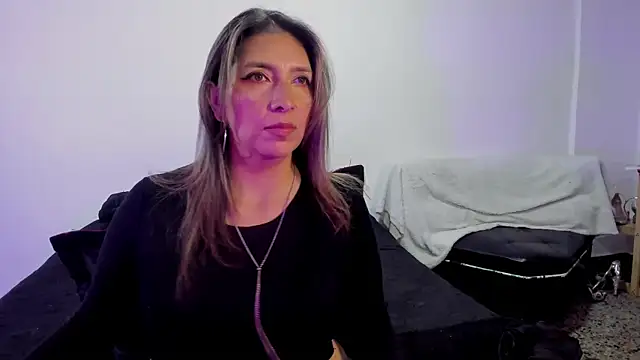 MichelleManson online show from September 30, 2025, 9:58 am