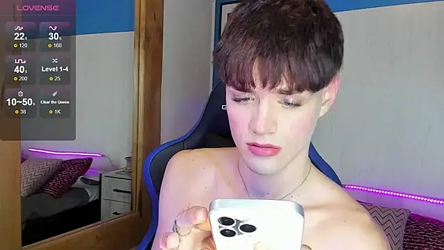 VladHellsing4 online show from March 3, 2025, 2:37 pm