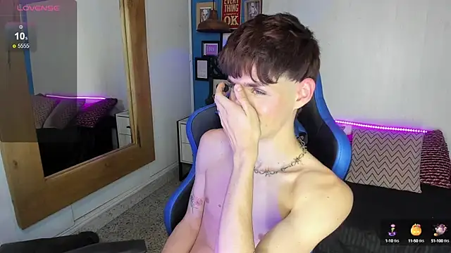 VladHellsing4 online show from March 19, 2025, 5:17 pm