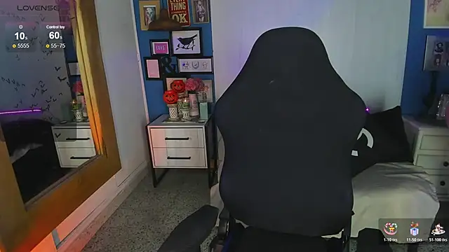 VladHellsing4 online show from October 28, 2025, 2:53 pm