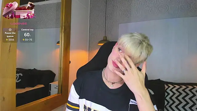 VladHellsing4 online show from February 19, 2026, 1:51 pm