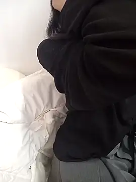 Lovely kute online show from February 9, 2025, 3:12 pm