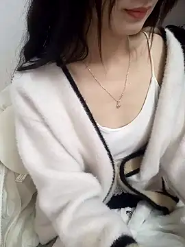 Lovely kute online show from February 26, 2025, 7:42 am