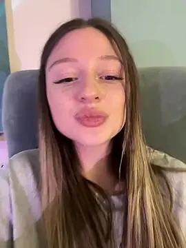 Kimsweet7 online show from January 9, 2025, 6:04 pm