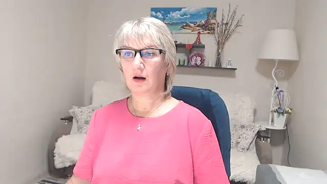 FleurMays online show from October 6, 2025, 5:05 am