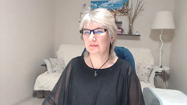 FleurMays online show from February 12, 2026, 3:56 am