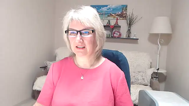 FleurMays online show from April 19, 2026, 5:18 am