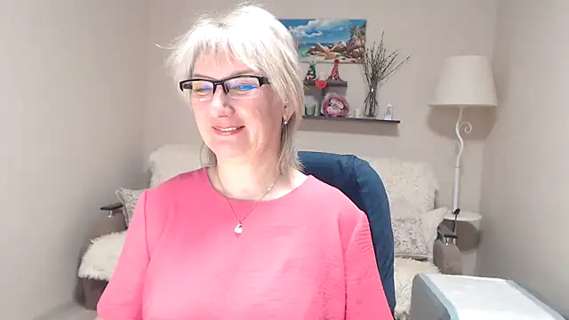 FleurMays online show from April 20, 2026, 4:37 am