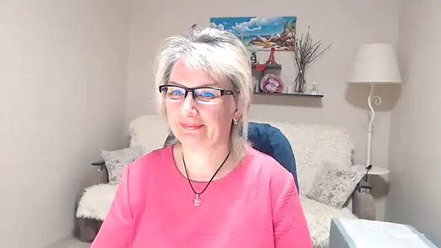 Snapshot of FleurMays chatting on May 7, 2026, 3:56 am FleurMays online show from May 7, 2026, 3:56 am