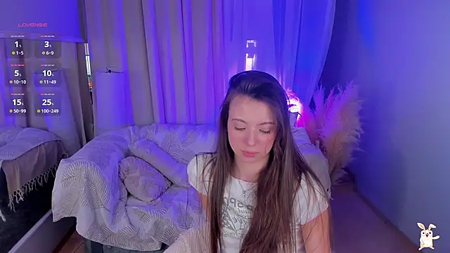 Goldy Grace  online show from February 19, 2025, 6:10 pm