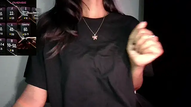 glowybekwa online show from March 2, 2025, 9:43 pm